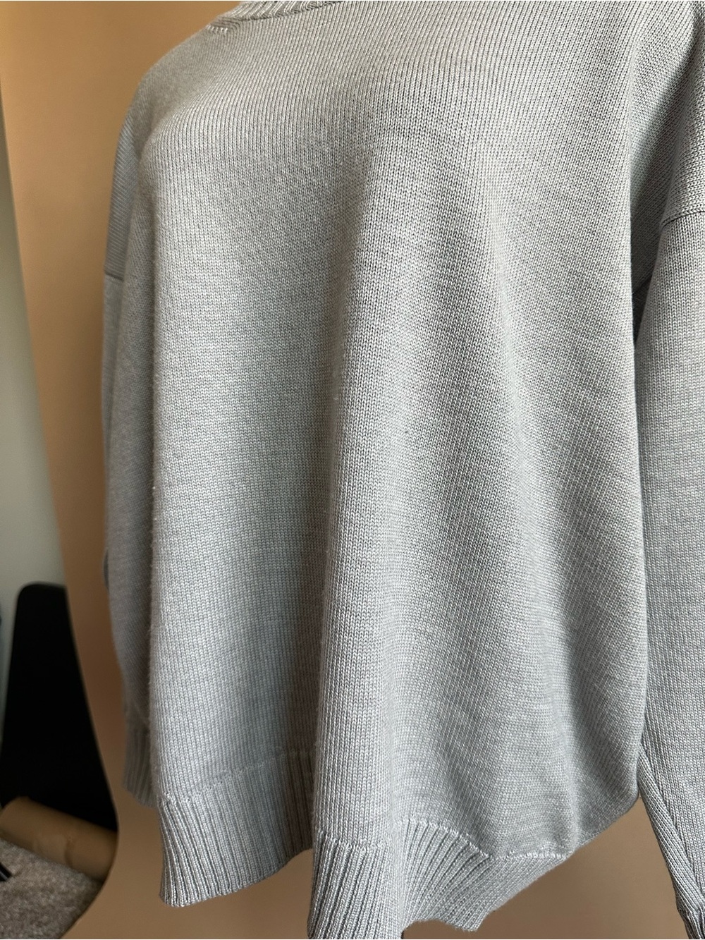 Canada Goose 100% Wool Sweater Size SM Gray Knit Long Sleeve Pullover - Picture 6 of 11